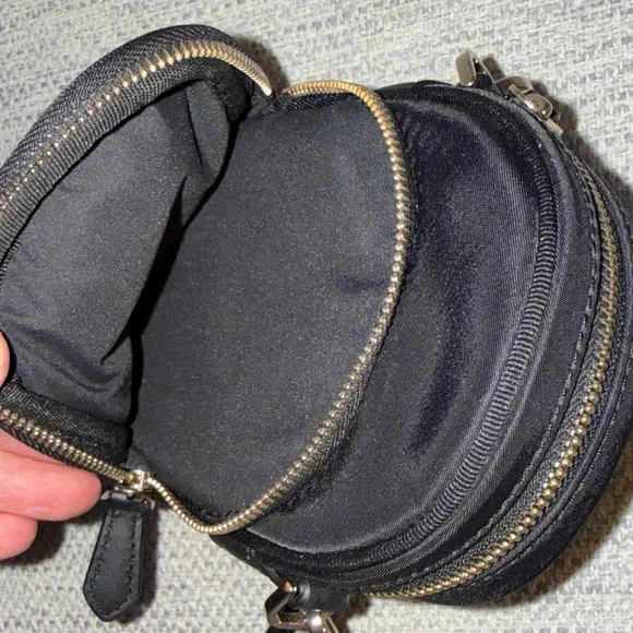 Kate Spade Black Crossbody Bag with Cream Dust Bag - Picture 8 of 15